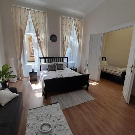 Dohany Central Apartment Budapest Luaran gambar